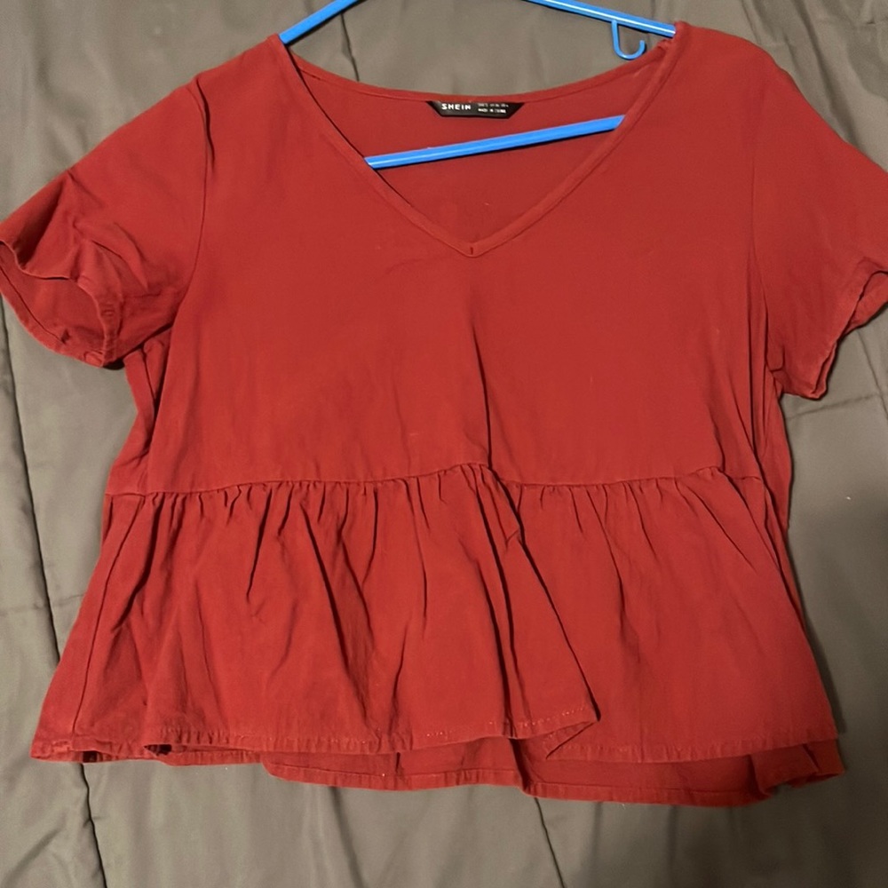 Red size small shein crop top fits small